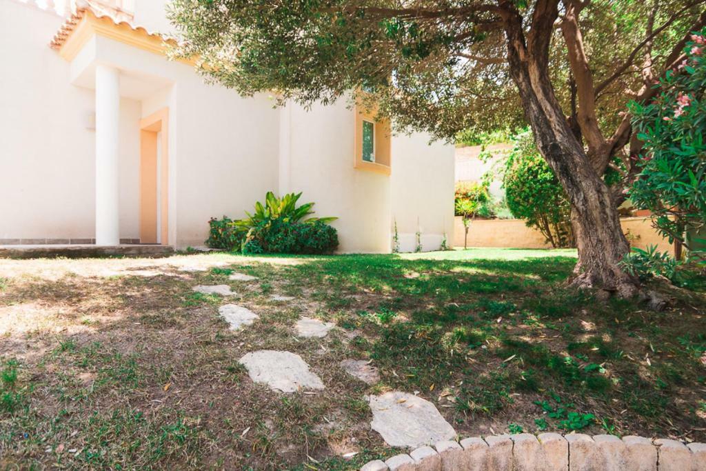 Bright Villa With Salt Water Pool El Campello Esterno foto